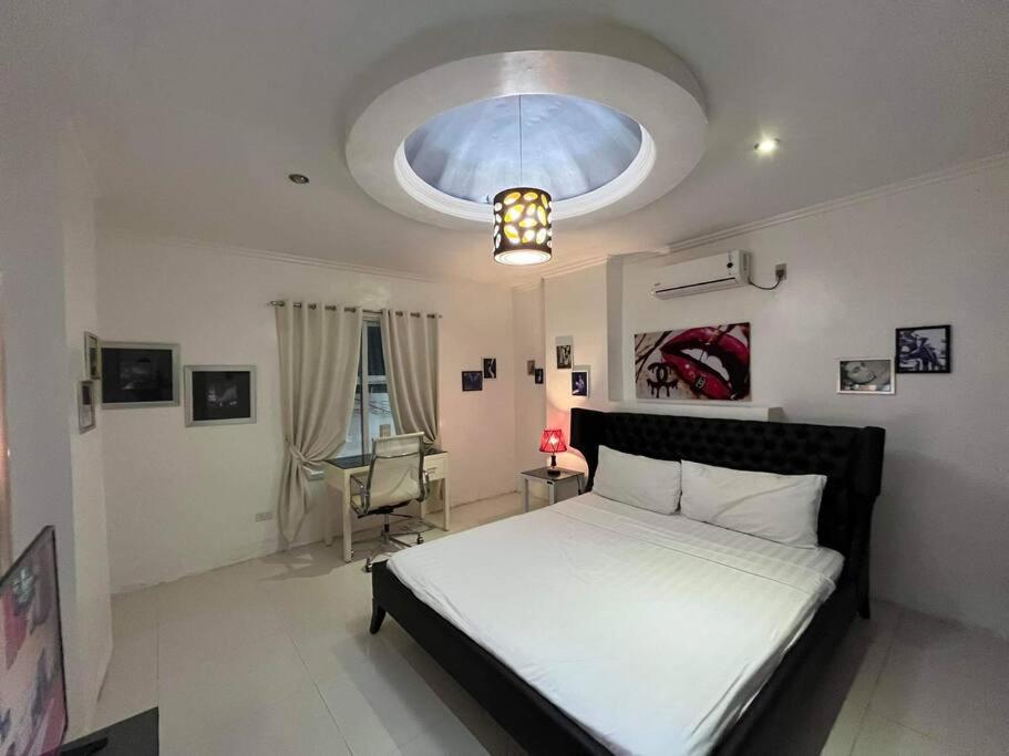 Kandi Big 1 Bedroom King Bed, Free Housekeeping, Wi-Fi Анхелес Экстерьер фото