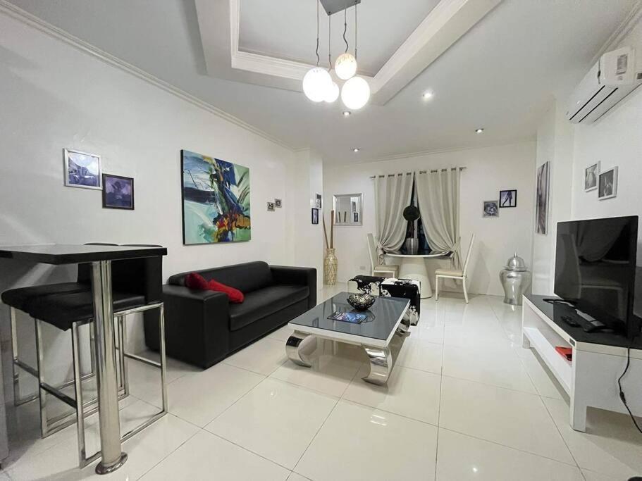 Kandi Big 1 Bedroom King Bed, Free Housekeeping, Wi-Fi Анхелес Экстерьер фото